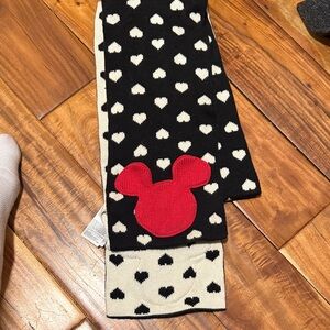Disney/GAP Kids Black and White Heart Scarf with Red Accent